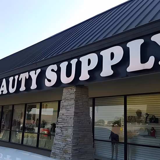 Outdoor 3D Metal Acrylic LED Restaurant Decoration Hotel Sign Advertising LED Frontlit Sign